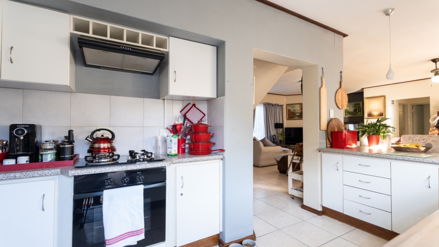 To Let 3 Bedroom Property for Rent in Paarl Central East Western Cape
